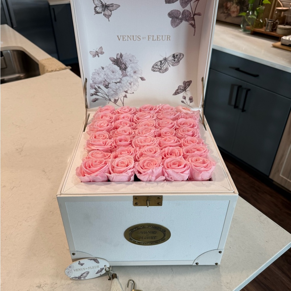 Venus Le Fleur